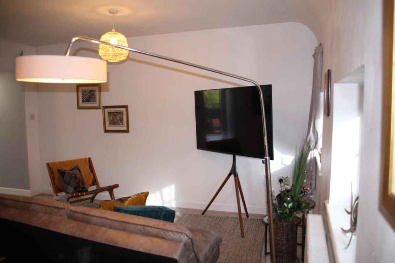 House 1905 - Self Catering Serviced Apartment Tidworth Екстериор снимка