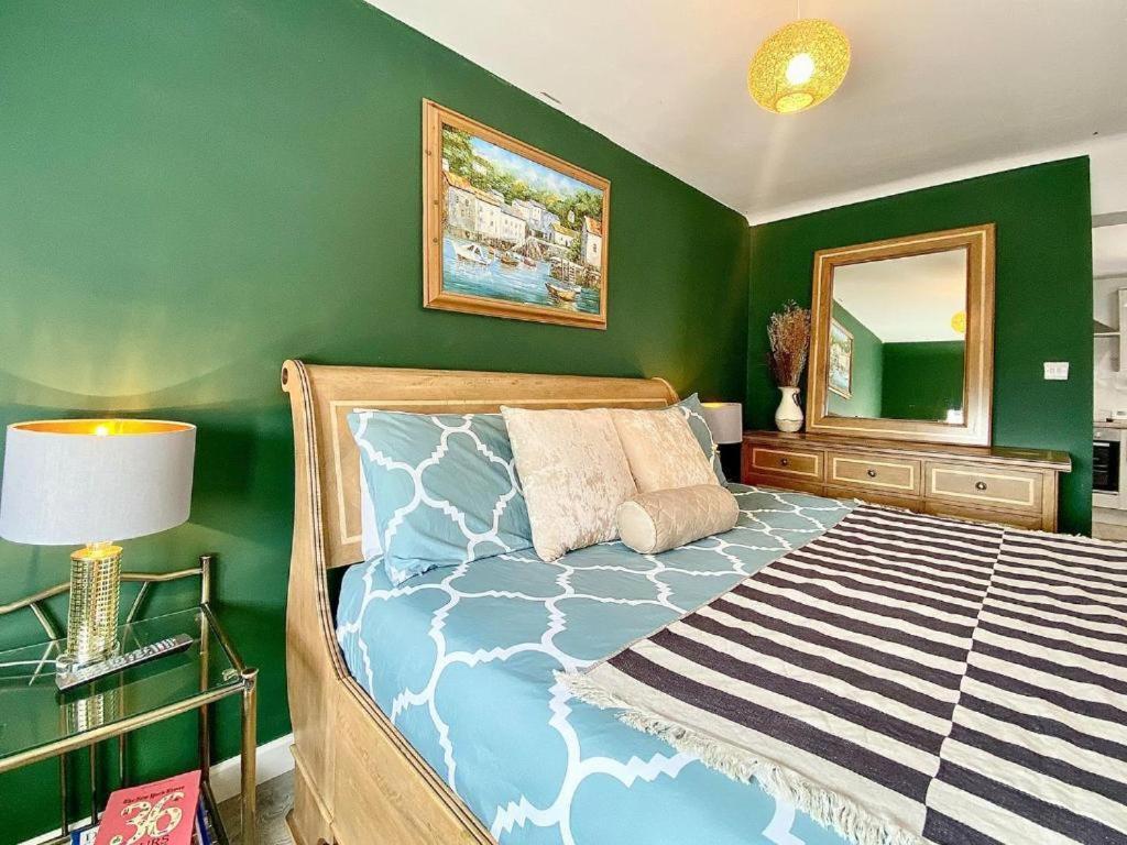 House 1905 - Self Catering Serviced Apartment Tidworth Екстериор снимка