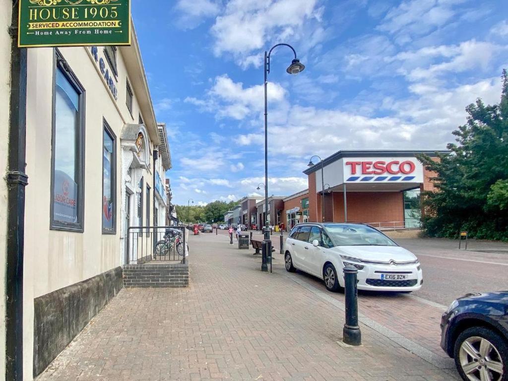 House 1905 - Self Catering Serviced Apartment Tidworth Екстериор снимка