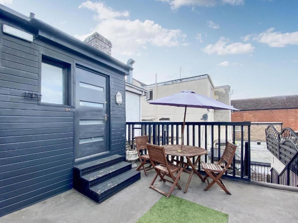 House 1905 - Self Catering Serviced Apartment Tidworth Екстериор снимка