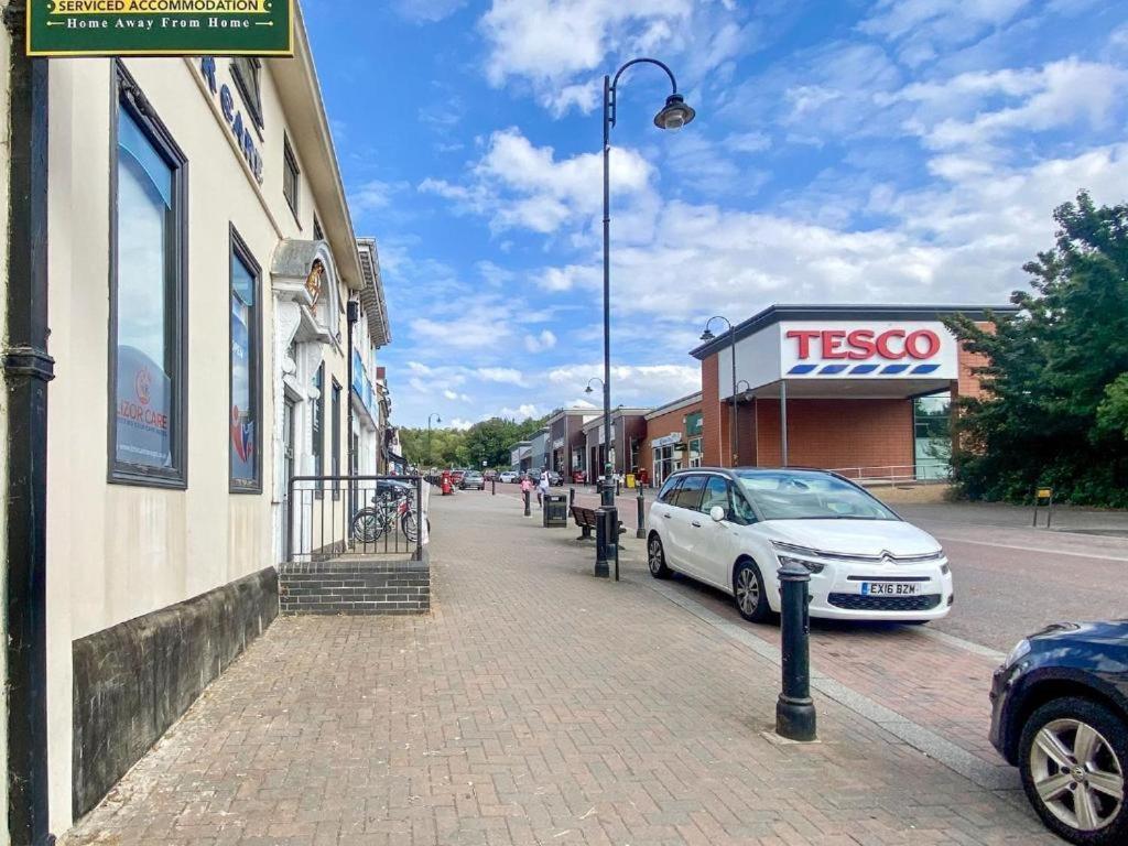 House 1905 - Self Catering Serviced Apartment Tidworth Екстериор снимка