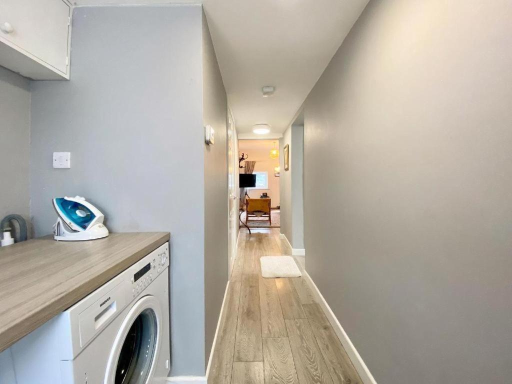 House 1905 - Self Catering Serviced Apartment Tidworth Екстериор снимка